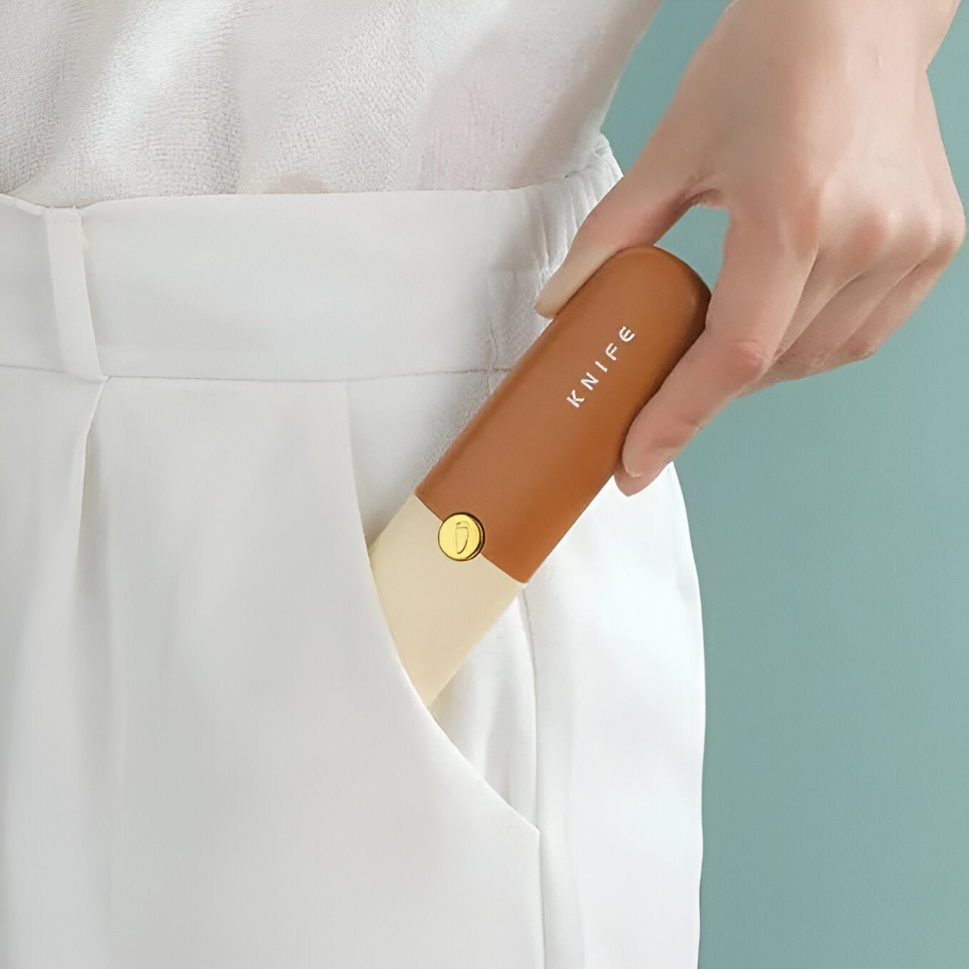 Portable 2-in-1 Knife & Peeler – Sharp, Compact & Versatile!