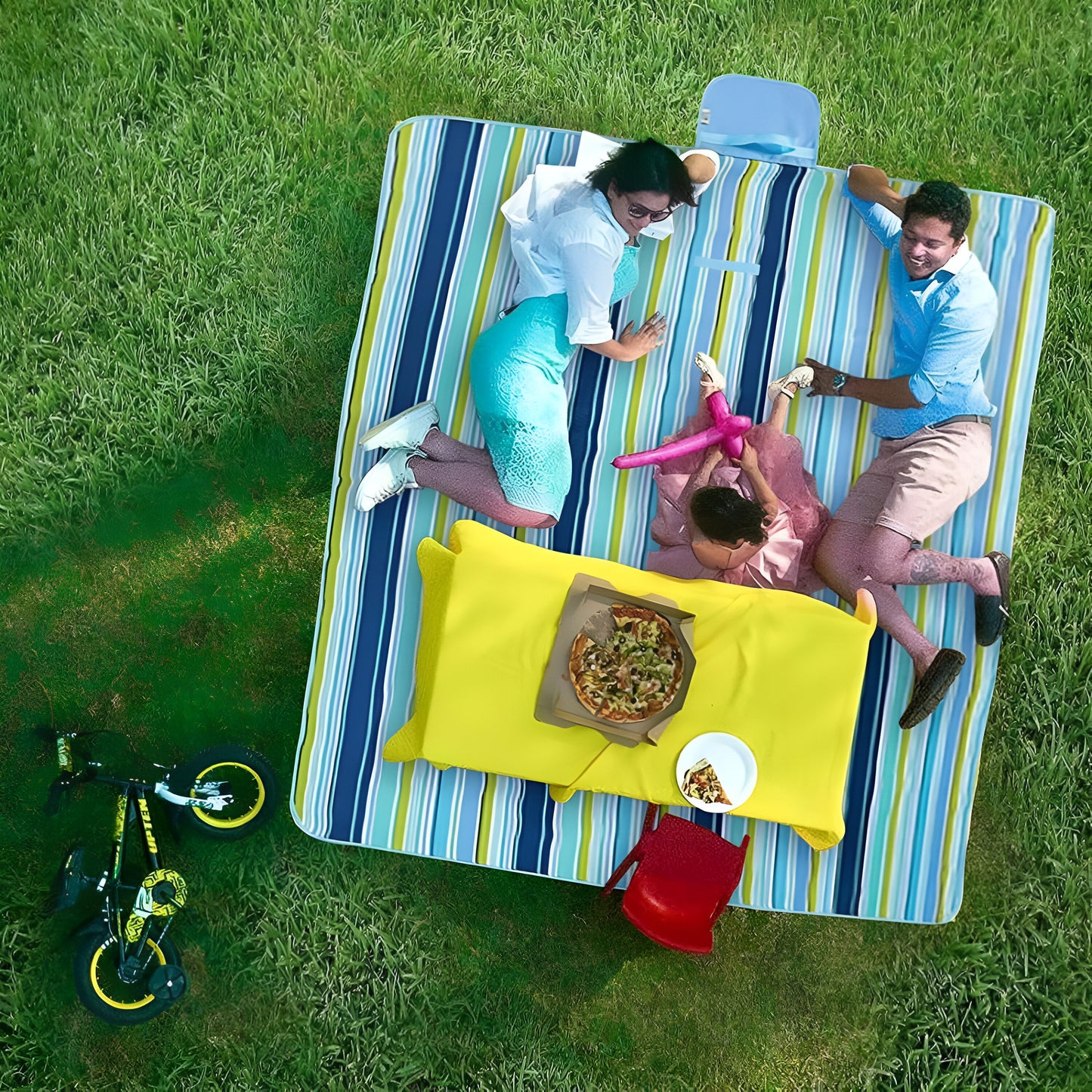 Washable Picnic Mat – Effortless Clean, Endless Fun!